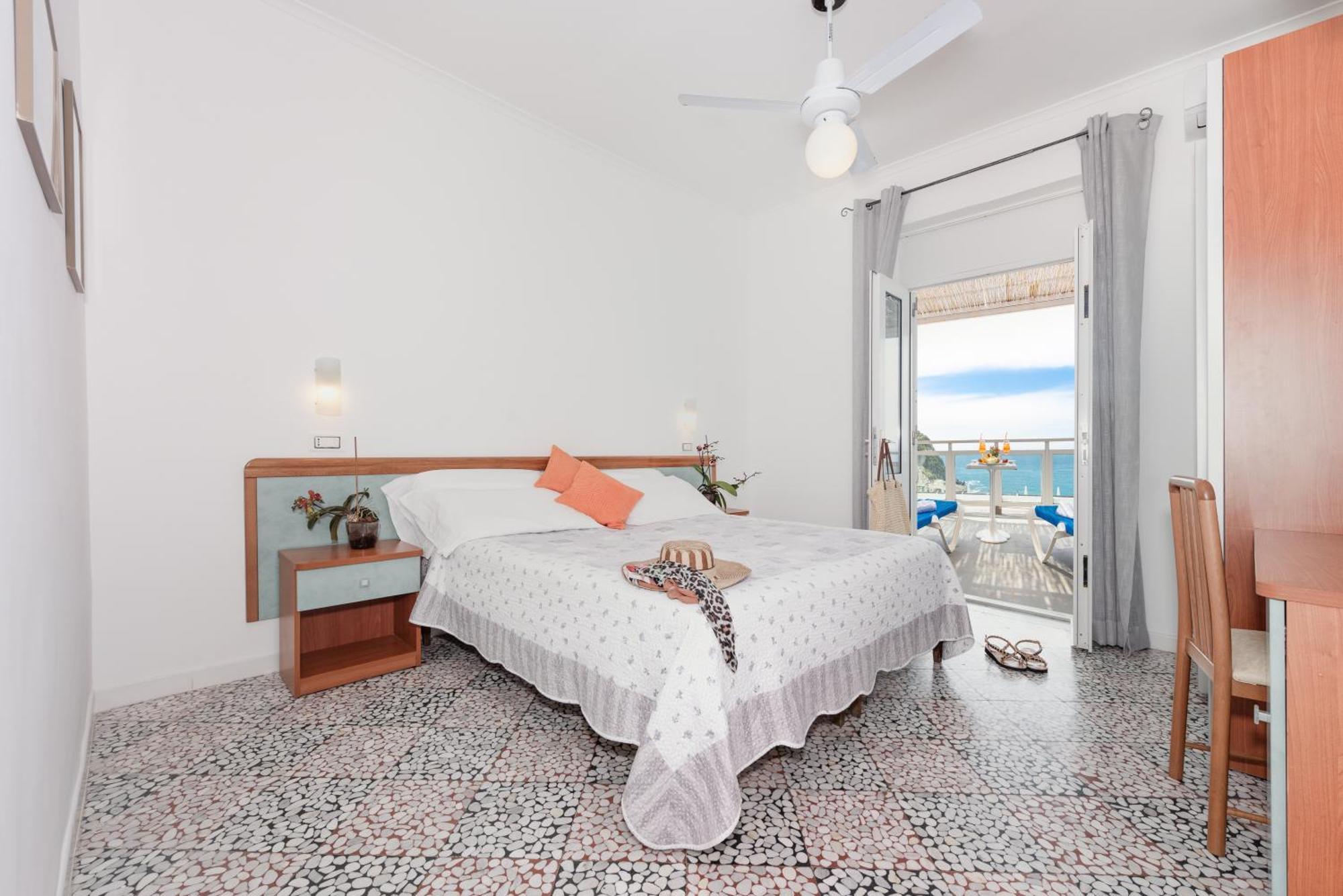 Hotel Villa Sirena Sant'Angelo  Εξωτερικό φωτογραφία